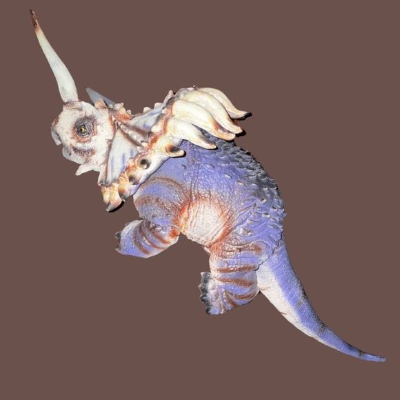 RARE DISNEY ANIMAL KINGDOM DINOLAND LARGE STYRACOSAURS RUBBER SOFT DINOSAUR 25” - Picture 2 of 4